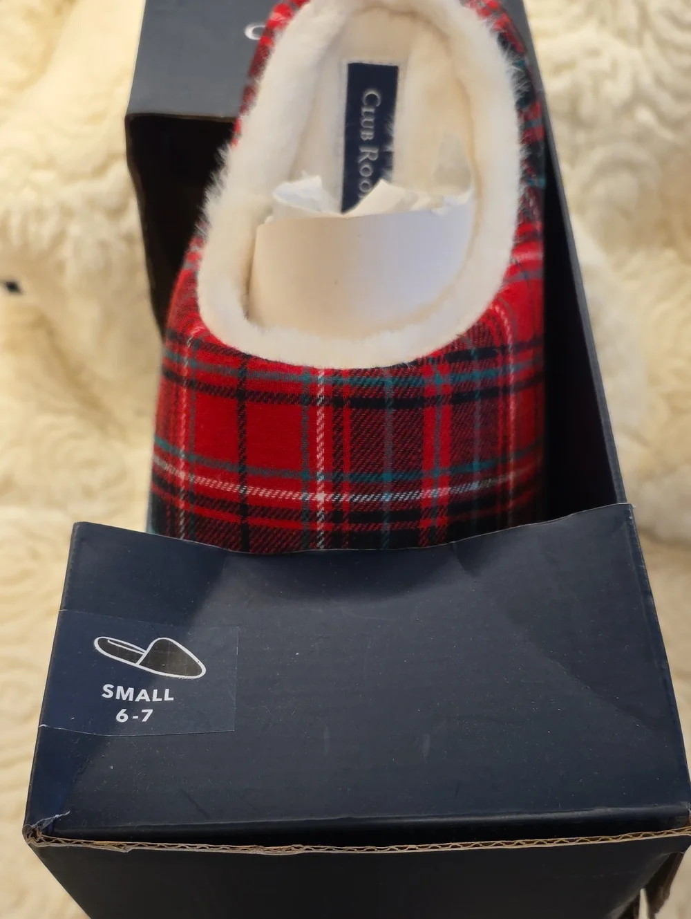 Club Room Plaid Slippers Red & Black Small 6-7 Like New In Box